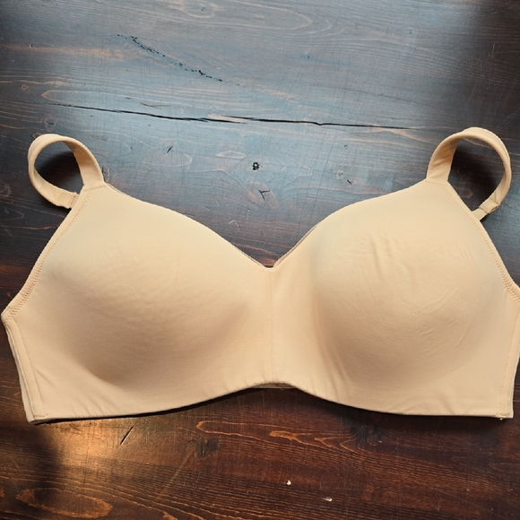 Auden Tan Seamless T-Shirt Bra Molded Cups - Picture 1 of 2